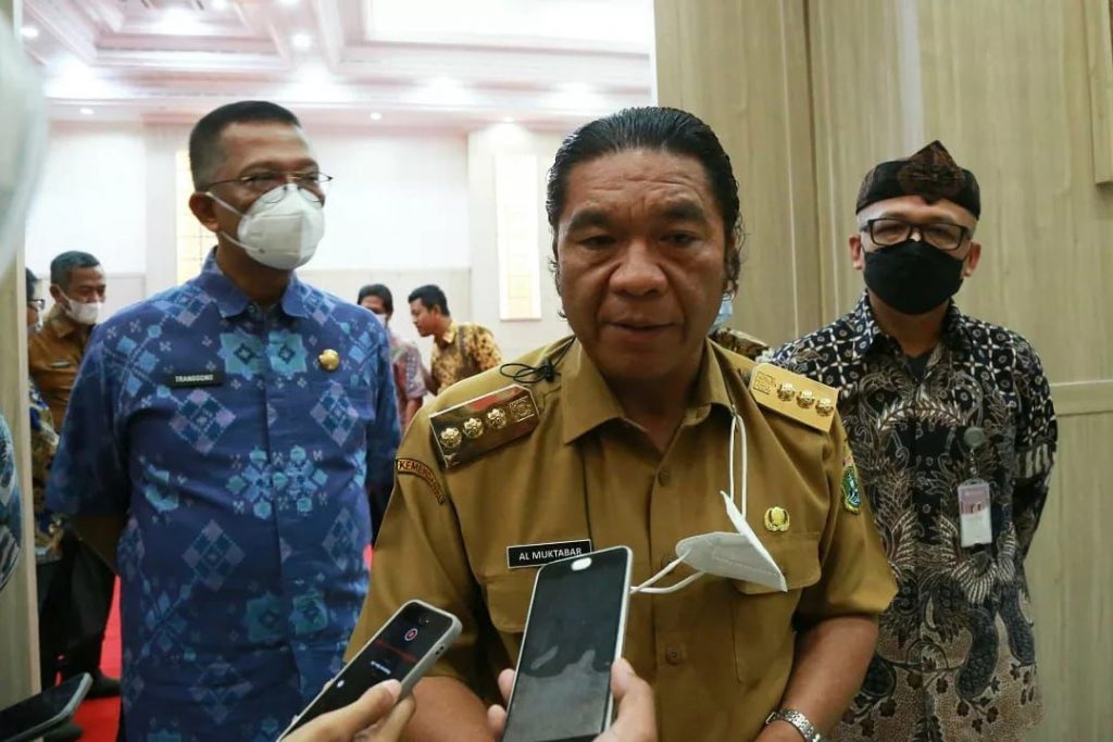 Pj Gubernur Al Muktabar  Inflasi Provinsi Banten Terkendali