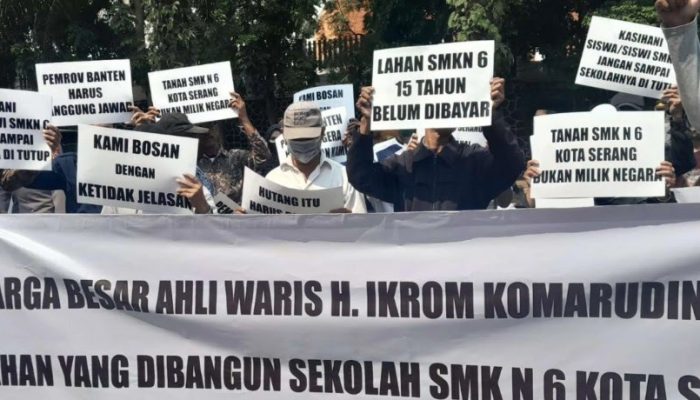 Minta Ganti Rugi, Ahli Waris Lahan SMKN 6 Kota Serang Geruduk Kantor Dindikbud Provinsi Banten