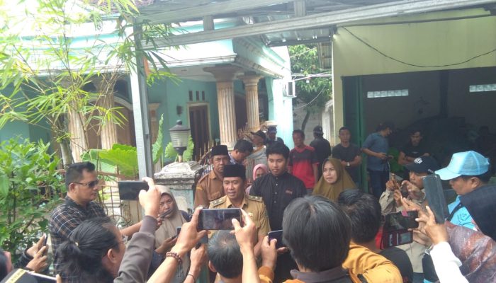 Berbagi Dibulan Ramadhan, Kades Cikuya Kembali Salurkan 1300 Paket Sembako Untuk Warga